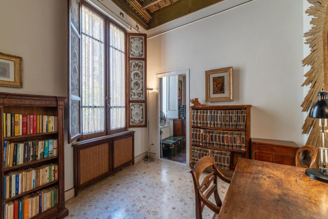Pantheon Apartment - L'Angolo Nascosto Dei Quadri روما المظهر الخارجي الصورة