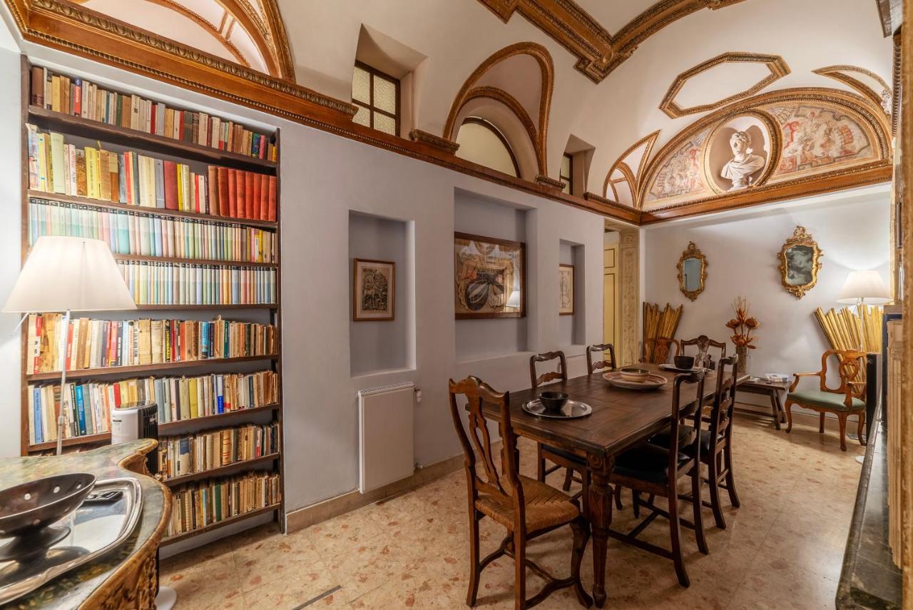 Pantheon Apartment - L'Angolo Nascosto Dei Quadri روما المظهر الخارجي الصورة
